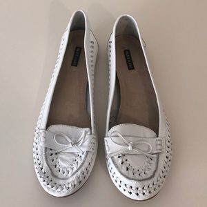 Alex Marie size 8 white flats